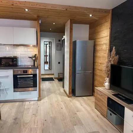 Cocon Renove Avec Balcon Au Coeur Des Pyrenees Apartment Font-Romeu-Odeillo-Via